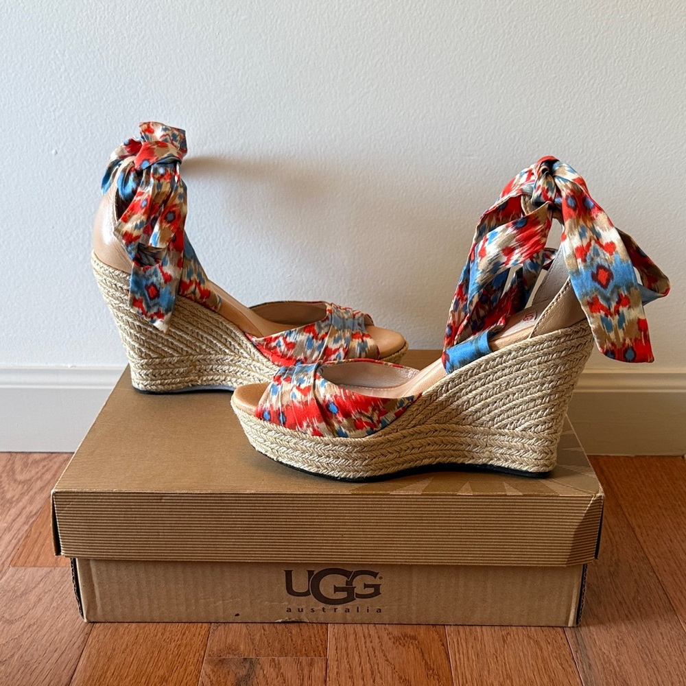 UGG Women's Red and Blue Patterned Wedge Sandals